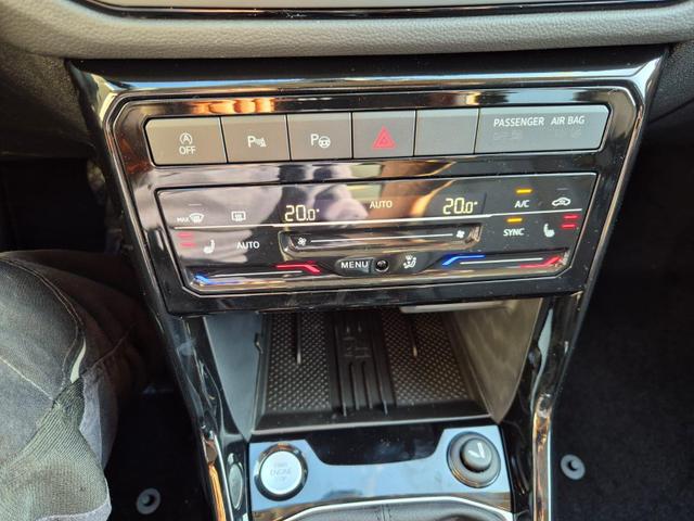 Volkswagen T-Cross 1.0 TSI 116PS DSG Life LED-Matrix-Scheinwerfer ACC Klimaautomatik Sitzheizung PDC v+h 17-LM abged.Scheiben 2xKeyless DAB+ Bluetooth Touchscreen Apple CarPlay Android Auto 