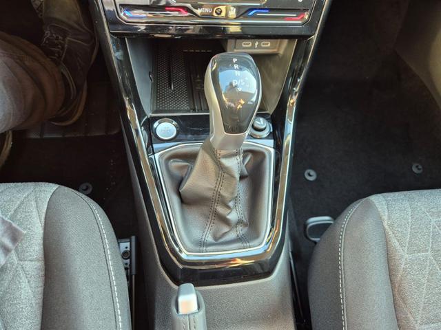 Volkswagen T-Cross 1.0 TSI 116PS DSG Life LED-Matrix-Scheinwerfer ACC Klimaautomatik Sitzheizung PDC v+h 17-LM abged.Scheiben 2xKeyless DAB+ Bluetooth Touchscreen Apple CarPlay Android Auto 