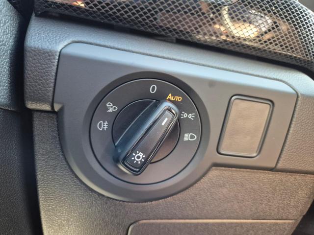 Volkswagen T-Cross 1.0 TSI 116PS DSG Life LED-Matrix-Scheinwerfer ACC Klimaautomatik Sitzheizung PDC v+h 17-LM abged.Scheiben 2xKeyless DAB+ Bluetooth Touchscreen Apple CarPlay Android Auto 