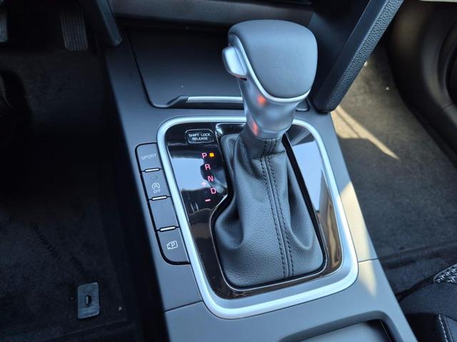 Kia XCeed 1.6 T-GDi 150PS Automatik Klimaautomatik Sitzheizung Lenkradheizung Navi PDC R&uuml;ckf.Kamera abged.Scheiben Apple CarPlay Android Auto 