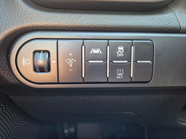 Kia XCeed 1.6 T-GDi 150PS Automatik Klimaautomatik Sitzheizung Lenkradheizung Navi PDC R&uuml;ckf.Kamera abged.Scheiben Apple CarPlay Android Auto 