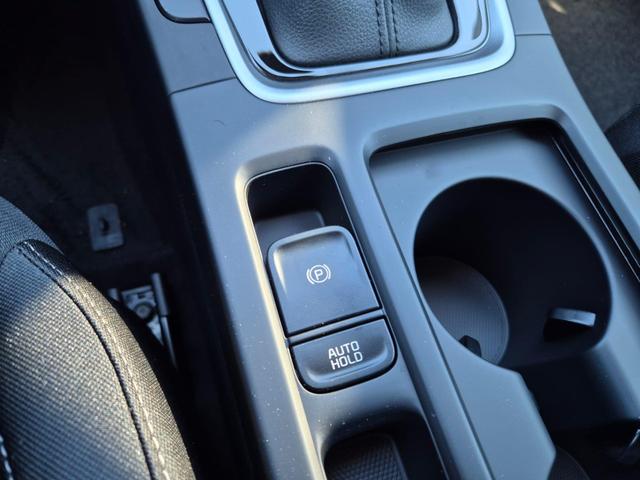 Kia XCeed 1.6 T-GDi 150PS Automatik Klimaautomatik Sitzheizung Lenkradheizung Navi PDC R&uuml;ckf.Kamera abged.Scheiben Apple CarPlay Android Auto 