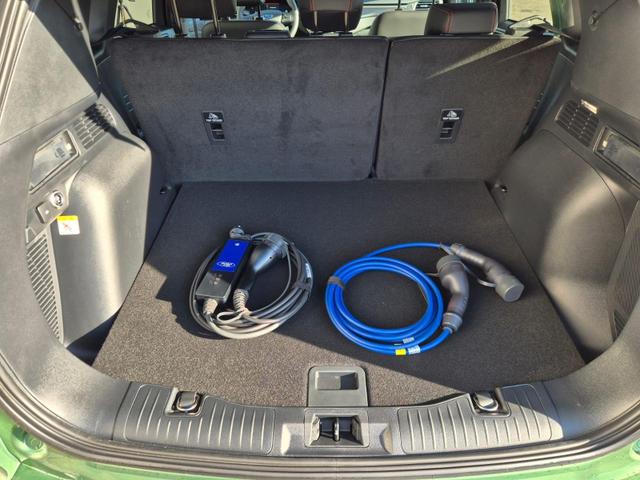 Ford Kuga ST-Line X 243PS PHEV Automatik Black Package Matrix-LED schwenkb. AHK elektr. PanoDach Sitzheizung v+h Lenkradheizung Frontscheibe beheizb. Navi SYNC4 Apple CarPlay Android Auto Touchscreen PDC 4xKamera 2xKeyless B+O Sound 20"LM vollelektr. Reic 