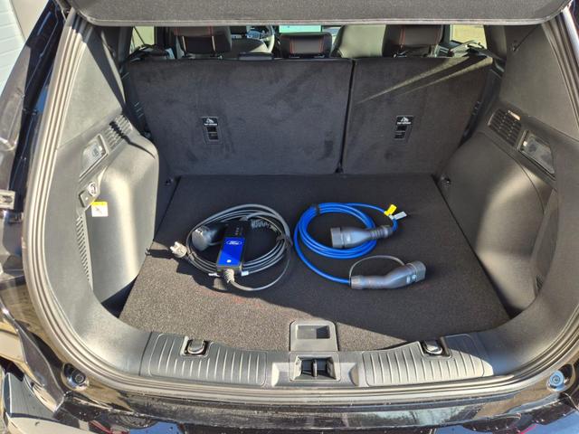 Ford Kuga ST-Line X 243PS PHEV Automatik Matrix-LED schwenkb. AHK elektr. PanoDach Sitzheizung v+h Lenkradheizung Frontscheibe beheizb. Navi SYNC4 Apple CarPlay Android Auto Touchscreen PDC 4xKamera 2xKeyless B+O Sound 19"LM vollelektr. Reichweite 65KM 