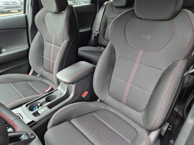 Hyundai i30 Kombi 1.6 T-GDI 150PS Automatik N-Line MY2026 Sitzheizung Lenkradheizung Klimaautomatik Navi 10,3"-Touchscreen Bluelink Apple CarPlay + Android Auto PDC v+h R&uuml;ckf.Kamera 18-LM 