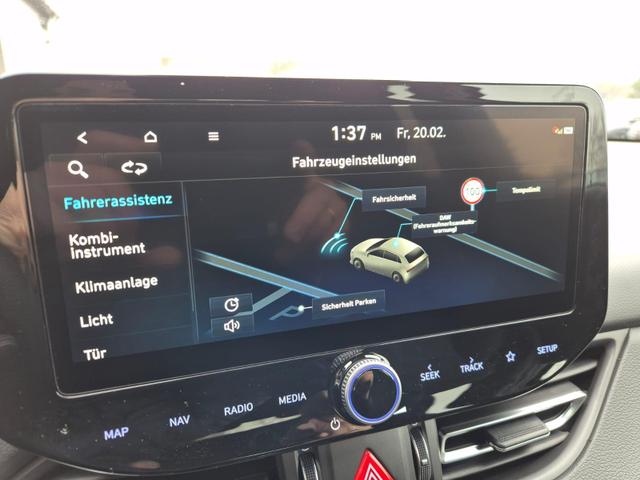 Hyundai i30 Kombi 1.6 T-GDI 150PS Automatik N-Line MY2026 Sitzheizung Lenkradheizung Klimaautomatik Navi 10,3"-Touchscreen Bluelink Apple CarPlay + Android Auto PDC v+h R&uuml;ckf.Kamera 18-LM 