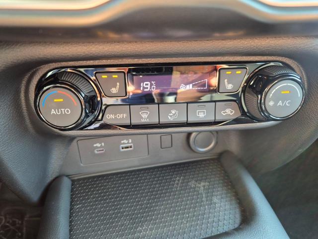 Nissan Juke 1.0 DIG-T 114PS Acenta Klimaautomatik Sitzheizung R&uuml;ckf.Kamera Bluetooth Touchscreen wireless Apple CarPlay Android Auto 