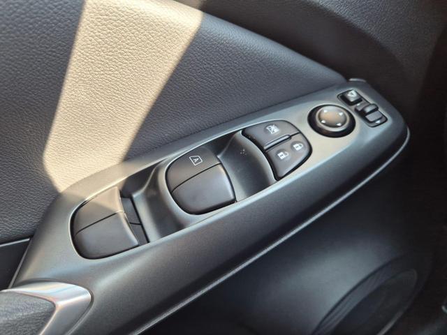 Nissan Juke 1.0 DIG-T 114PS Acenta Klimaautomatik Sitzheizung R&uuml;ckf.Kamera Bluetooth Touchscreen wireless Apple CarPlay Android Auto 