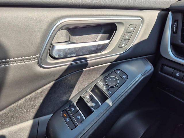 Nissan Qashqai 1.3 DIG-T MHEV 158 PS X-Tronic Tekna Voll-Leder Klimaautomatik PanoGlasdach Sitzheizung Lenkradheizung Navi Head-Up Display elektr. Heckklappe ACC PDC v+h 360&deg;Kamera DAB Bluetooth Touchscreen Apple CarPlay Android Auto 19"LM 