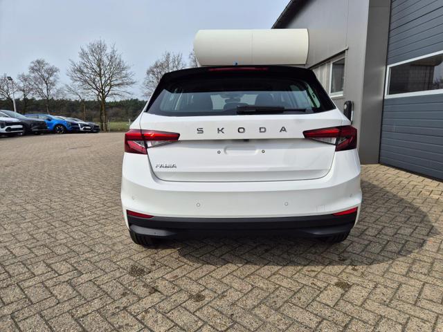 Skoda Fabia 1.0 TSI 95PS Selection 5-t&uuml;rig R&uuml;ckf.Kamera Parksensoren Sitzheizung Multifunktionslenkrad Klima Skoda-Radio Bluetooth Touchscreen Tempomat Nebelsch. Apple CarPlay + Android Auto 