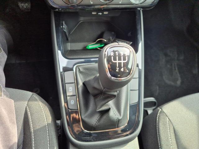 Skoda Fabia 1.0 TSI 95PS Selection 5-t&uuml;rig R&uuml;ckf.Kamera Parksensoren Sitzheizung Multifunktionslenkrad Klima Skoda-Radio Bluetooth Touchscreen Tempomat Nebelsch. Apple CarPlay + Android Auto 