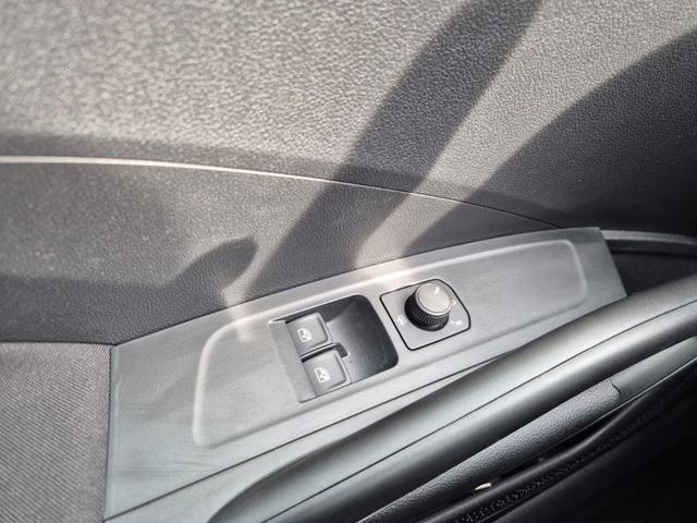 Skoda Fabia 1.0 TSI 95PS Selection 5-t&uuml;rig R&uuml;ckf.Kamera Parksensoren Sitzheizung Multifunktionslenkrad Klima Skoda-Radio Bluetooth Touchscreen Tempomat Nebelsch. Apple CarPlay + Android Auto 