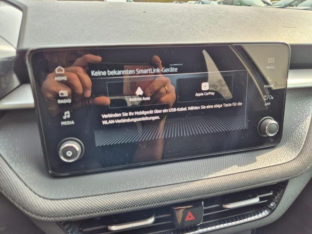 Skoda Fabia 1.0 TSI 95PS Selection 5-t&uuml;rig R&uuml;ckf.Kamera Parksensoren Sitzheizung Multifunktionslenkrad Klima Skoda-Radio Bluetooth Touchscreen Tempomat Nebelsch. Apple CarPlay + Android Auto 