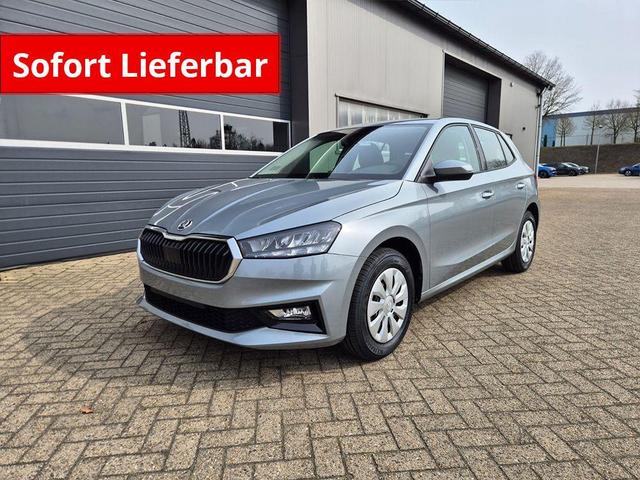 Skoda Fabia - 1.0 TSI 95PS Selection 5-t&uuml;rig R&uuml;ckf.Kamera Parksensoren Sitzheizung Multifunktionslenkrad Klima Skoda-Radio Bluetooth Touchscreen Tempomat Nebelsch. Apple CarPlay + Android Auto