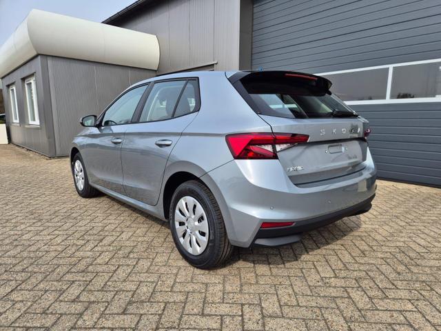 Skoda Fabia - 1.0 TSI 95PS Selection 5-t&uuml;rig R&uuml;ckf.Kamera Parksensoren Sitzheizung Multifunktionslenkrad Klima Skoda-Radio Bluetooth Touchscreen Tempomat Nebelsch. Apple CarPlay + Android Auto