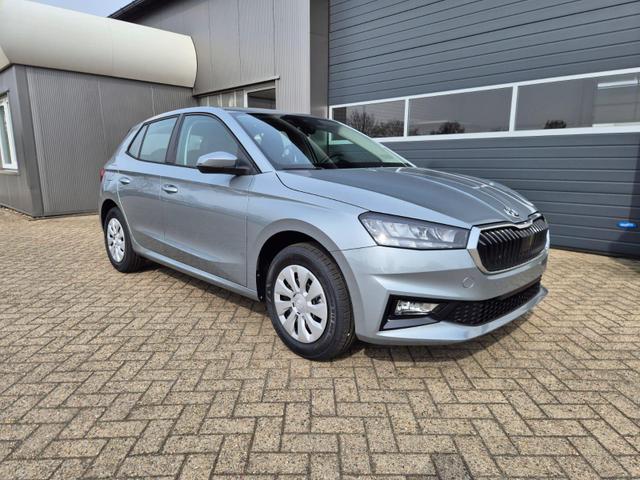 Skoda Fabia - 1.0 TSI 95PS Selection 5-t&uuml;rig R&uuml;ckf.Kamera Parksensoren Sitzheizung Multifunktionslenkrad Klima Skoda-Radio Bluetooth Touchscreen Tempomat Nebelsch. Apple CarPlay + Android Auto