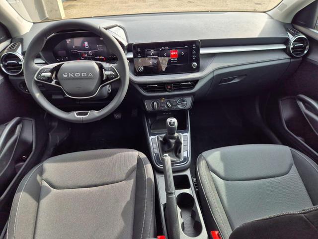 Skoda Fabia 1.0 TSI 95PS Selection 5-t&uuml;rig R&uuml;ckf.Kamera Parksensoren Sitzheizung Multifunktionslenkrad Klima Skoda-Radio Bluetooth Touchscreen Tempomat Nebelsch. Apple CarPlay + Android Auto 