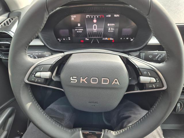 Skoda Fabia 1.0 TSI 95PS Selection 5-t&uuml;rig R&uuml;ckf.Kamera Parksensoren Sitzheizung Multifunktionslenkrad Klima Skoda-Radio Bluetooth Touchscreen Tempomat Nebelsch. Apple CarPlay + Android Auto 