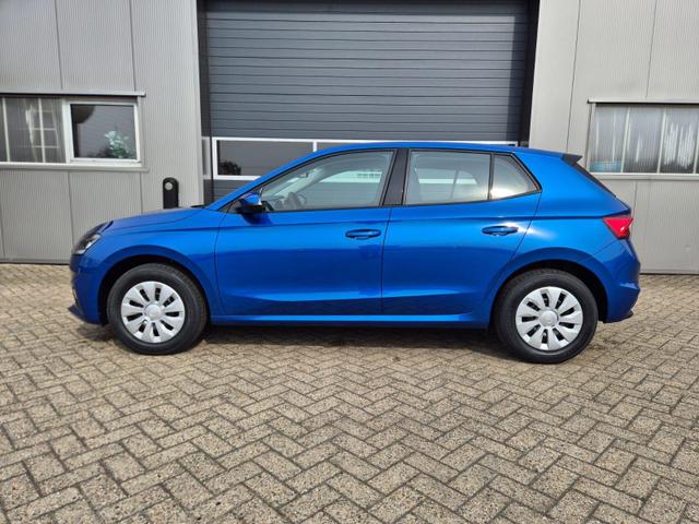 Skoda Fabia - 1.0 TSI 95PS Selection 5-t&uuml;rig R&uuml;ckf.Kamera Parksensoren Sitzheizung Multifunktionslenkrad Klima Skoda-Radio Bluetooth Touchscreen Tempomat Nebelsch. Apple CarPlay + Android Auto