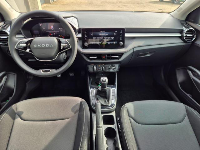 Skoda Fabia 1.0 TSI 95PS Selection 5-t&uuml;rig R&uuml;ckf.Kamera Parksensoren Sitzheizung Multifunktionslenkrad Klima Skoda-Radio Bluetooth Touchscreen Tempomat Nebelsch. Apple CarPlay + Android Auto 