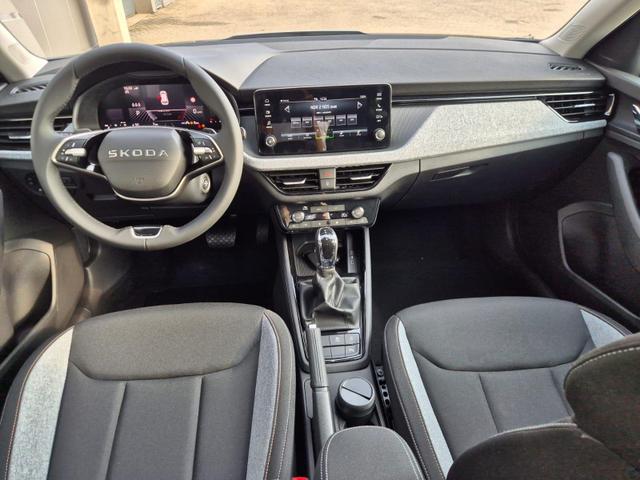 Skoda Kamiq 1.0 TSI 115PS DSG Selection R&uuml;ckf.Kamera PDC v+h Sitzheizung Klimaautomatik Skoda-Radio Apple CarPlay + Android Auto Tempomat Garantieverl&auml;ngerung 16"LM 