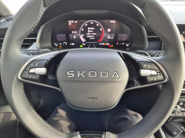 Skoda Kamiq 1.0 TSI 115PS DSG Selection R&uuml;ckf.Kamera PDC v+h Sitzheizung Klimaautomatik Skoda-Radio Apple CarPlay + Android Auto Tempomat Garantieverl&auml;ngerung 16"LM 