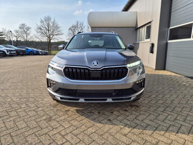 Skoda Kamiq 1.0 TSI 115PS DSG Selection AHK R&uuml;ckf.Kamera PDC v+h Sitzheizung Klimaautomatik Skoda-Radio Apple CarPlay + Android Auto Tempomat Garantieverl&auml;ngerung 16"LM 