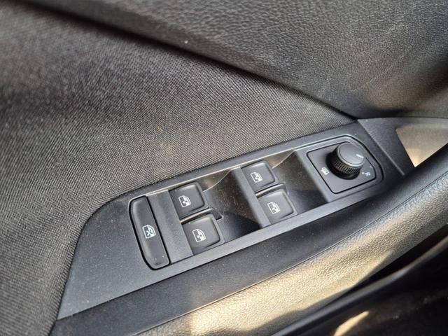 Skoda Kamiq 1.0 TSI 115PS DSG Selection AHK R&uuml;ckf.Kamera PDC v+h Sitzheizung Klimaautomatik Skoda-Radio Apple CarPlay + Android Auto Tempomat Garantieverl&auml;ngerung 16"LM 