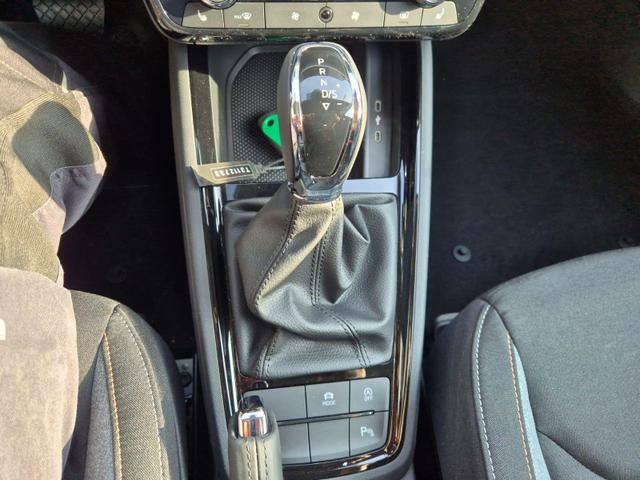 Skoda Kamiq 1.0 TSI 115PS DSG Selection AHK R&uuml;ckf.Kamera PDC v+h Sitzheizung Klimaautomatik Skoda-Radio Apple CarPlay + Android Auto Tempomat Garantieverl&auml;ngerung 16"LM 
