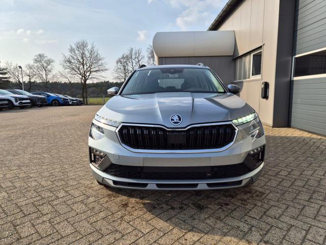 Skoda Kamiq 1.0 TSI 115PS DSG Selection AHK R&uuml;ckf.Kamera PDC v+h Sitzheizung Klimaautomatik Skoda-Radio Apple CarPlay + Android Auto Tempomat Garantieverl&auml;ngerung 16"LM 