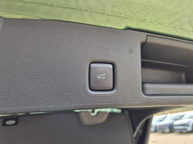 Ford Kuga ST-Line X 243PS PHEV Automatik schwenkb. AHK Sitzheizung v+h Lenkradheizung Frontscheibe beheizb. Klimaauomatik Navi SYNC4 Apple CarPlay Android Auto Touchscreen PDC 4xKamera 2xKeyless B+O Sound 18"LM vollelektr. Reichweite 67KM 