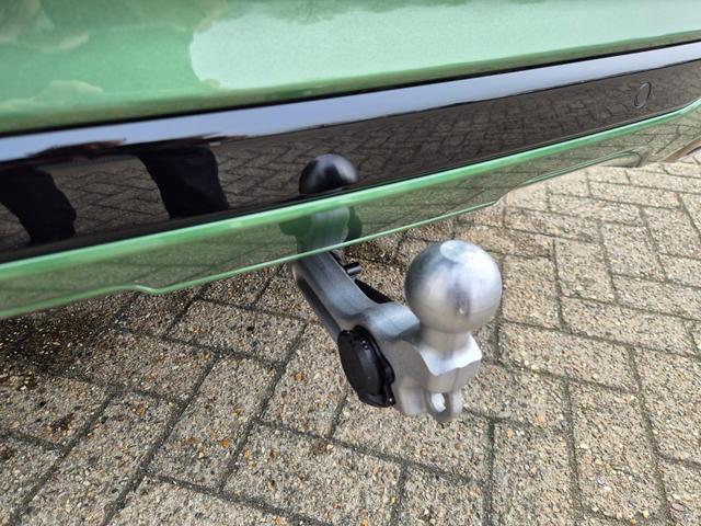 Ford Kuga ST-Line X 243PS PHEV Automatik schwenkb. AHK Sitzheizung v+h Lenkradheizung Frontscheibe beheizb. Klimaauomatik Navi SYNC4 Apple CarPlay Android Auto Touchscreen PDC 4xKamera 2xKeyless B+O Sound 18"LM vollelektr. Reichweite 67KM 