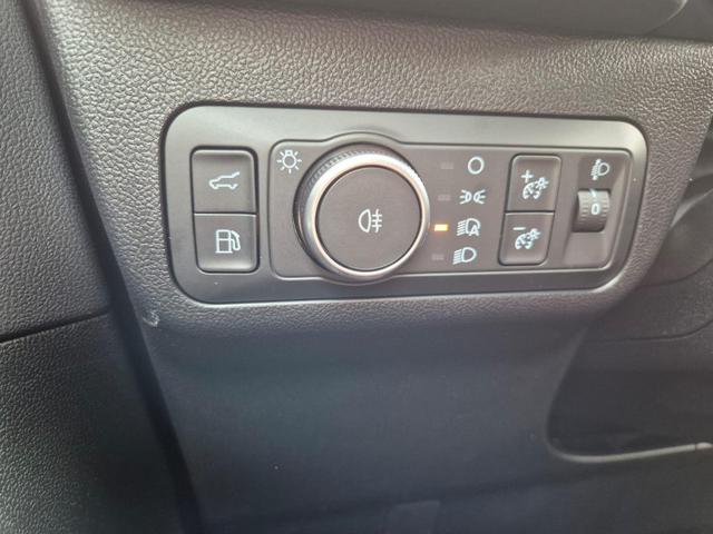 Ford Kuga ST-Line X 243PS PHEV Automatik schwenkb. AHK Sitzheizung v+h Lenkradheizung Frontscheibe beheizb. Klimaauomatik Navi SYNC4 Apple CarPlay Android Auto Touchscreen PDC 4xKamera 2xKeyless B+O Sound 18"LM vollelektr. Reichweite 67KM 