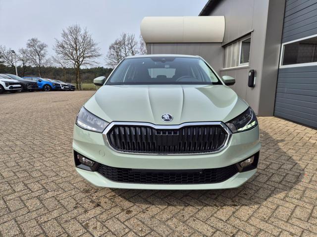 Skoda Fabia - 1.0 TSI 95PS Selection 5-t&uuml;rig R&uuml;ckf.Kamera Parksensoren Sitzheizung Multifunktionslenkrad Klima Skoda-Radio Bluetooth Touchscreen Tempomat Nebelsch. Apple CarPlay + Android Auto