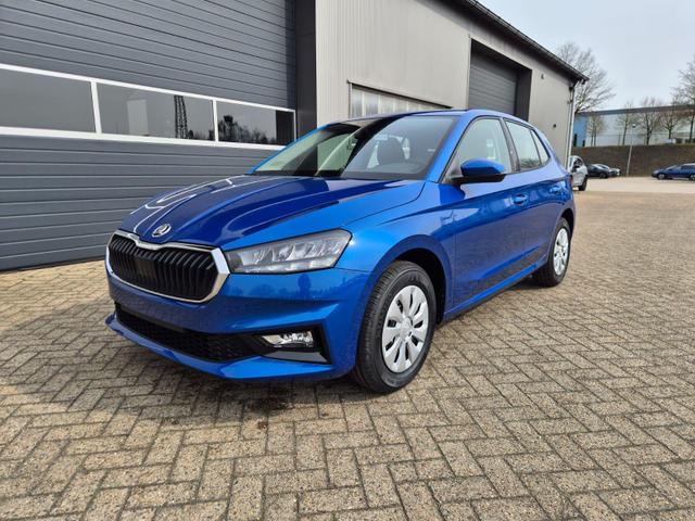 Skoda Fabia 1.0 TSI 95PS Selection 5-t&uuml;rig R&uuml;ckf.Kamera Parksensoren Sitzheizung Multifunktionslenkrad Klima Skoda-Radio Bluetooth Touchscreen Tempomat Nebelsch. Apple CarPlay + Android Auto 