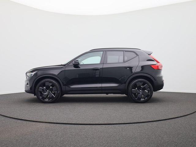 Volvo XC40 - 2.0 Black Edition Plus B4 Mild-Hybrid 197PS Automatik elektr. PanoDach Rückf.Kamera PDC v+h ACC el.Heckklappe Harma/Kadon-Sound Klimaautomatik Sitzheizung Lenkradheizung Apple CarPlay Android Auto 20-LM