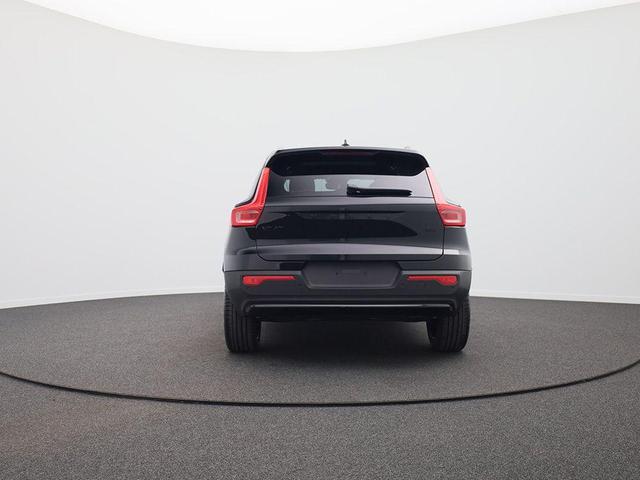 Volvo XC40 2.0 Black Edition Plus B4 Mild-Hybrid 197PS Automatik elektr. PanoDach R&uuml;ckf.Kamera PDC v+h ACC el.Heckklappe Harma/Kadon-Sound Klimaautomatik Sitzheizung Lenkradheizung Apple CarPlay Android Auto 20-LM 