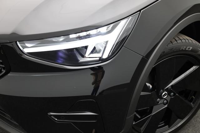 Volvo XC40 2.0 Black Edition Plus B4 Mild-Hybrid 197PS Automatik elektr. PanoDach R&uuml;ckf.Kamera PDC v+h ACC el.Heckklappe Harma/Kadon-Sound Klimaautomatik Sitzheizung Lenkradheizung Apple CarPlay Android Auto 20-LM 