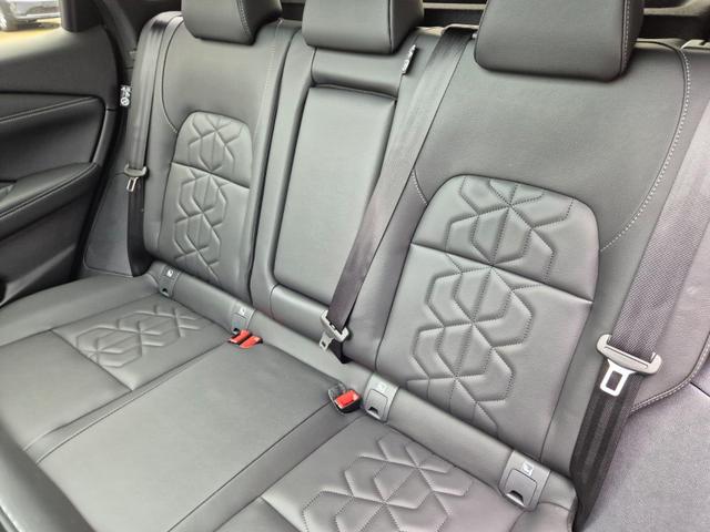 Nissan Qashqai 1.3 DIG-T MHEV 158 PS X-Tronic Tekna Voll-Leder Klimaautomatik PanoGlasdach Sitzheizung Lenkradheizung Navi Head-Up Display elektr. Heckklappe ACC PDC v+h 360&deg;Kamera DAB Bluetooth Touchscreen Apple CarPlay Android Auto 19"LM 