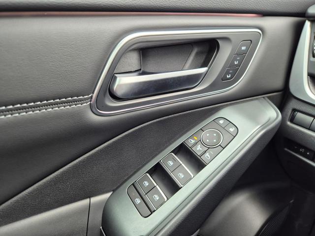 Nissan Qashqai 1.3 DIG-T MHEV 158 PS X-Tronic Tekna Voll-Leder Klimaautomatik PanoGlasdach Sitzheizung Lenkradheizung Navi Head-Up Display elektr. Heckklappe ACC PDC v+h 360&deg;Kamera DAB Bluetooth Touchscreen Apple CarPlay Android Auto 19"LM 