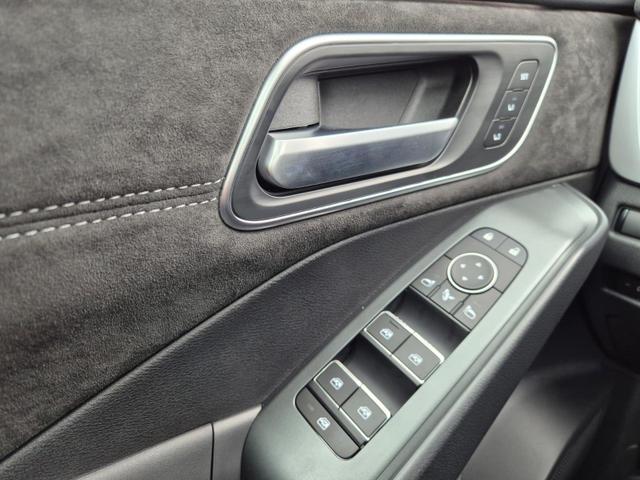 Nissan Qashqai 1.3 DIG-T MHEV 158 PS X-Tronic Tekna Premium Paket 20"LM Teil-Leder PanoGlasdach Klimaautomatik Sitzheizung Lenkradheizung Navi Head-Up Display elektr. Heckklappe ACC PDC v+h 360&deg;Kamera DAB Bluetooth Touchscreen Apple CarPlay Android Auto 