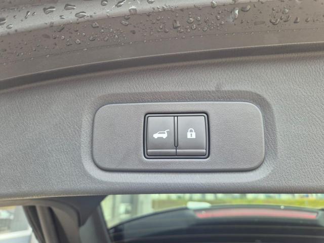 Nissan Qashqai 1.3 DIG-T MHEV 158 PS X-Tronic N-Design 20"Zoll Teil-Leder PanoGlasdach Klimaautomatik Sitzheizung Lenkradheizung Navi Head-Up Display elektr. Heckklappe ACC PDC v+h 360&deg;Kamera DAB Bluetooth Touchscreen Apple CarPlay Android Auto 