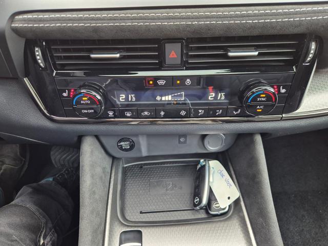 Nissan Qashqai 1.3 DIG-T MHEV 158 PS X-Tronic N-Design 20"Zoll Teil-Leder PanoGlasdach Klimaautomatik Sitzheizung Lenkradheizung Navi Head-Up Display elektr. Heckklappe ACC PDC v+h 360&deg;Kamera DAB Bluetooth Touchscreen Apple CarPlay Android Auto 