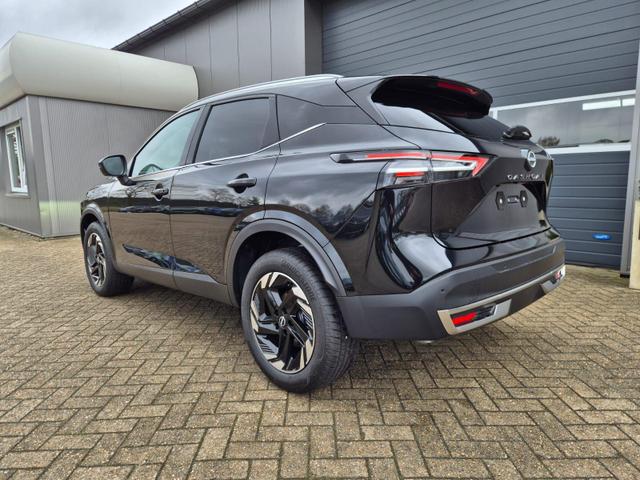 Nissan Qashqai 1.3 DIG-T MHEV 158 PS X-Tronic N-Connecta Teil-Leder PanoGlasdach Klimaautomatik Sitzheizung Lenkradheizung Navi ACC PDC v+h 360&deg;Kamera DAB Bluetooth Touchscreen Apple CarPlay Android Auto 18"LM 