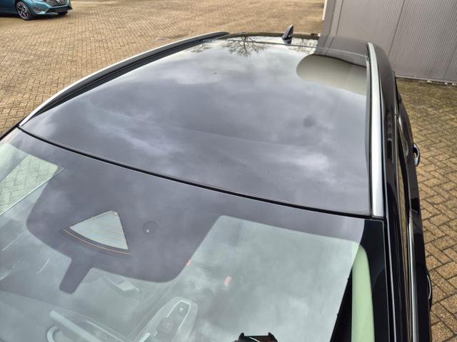 Nissan Qashqai 1.3 DIG-T MHEV 158 PS X-Tronic N-Connecta Teil-Leder PanoGlasdach Klimaautomatik Sitzheizung Lenkradheizung Navi ACC PDC v+h 360&deg;Kamera DAB Bluetooth Touchscreen Apple CarPlay Android Auto 18"LM 