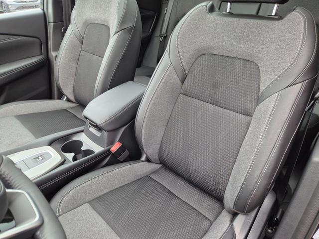 Nissan Qashqai 1.3 DIG-T MHEV 158 PS X-Tronic N-Connecta Teil-Leder PanoGlasdach Klimaautomatik Sitzheizung Lenkradheizung Navi ACC PDC v+h 360&deg;Kamera DAB Bluetooth Touchscreen Apple CarPlay Android Auto 18"LM 