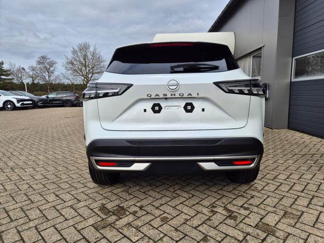 Nissan Qashqai 1.3 DIG-T MHEV 140PS Tekna Voll-Leder Klimaautomatik PanoGlasdach Sitzheizung Lenkradheizung Navi Head-Up Display elektr. Heckklappe ACC PDC v+h 360&deg;Kamera DAB Bluetooth Touchscreen Apple CarPlay Android Auto 19"LM 