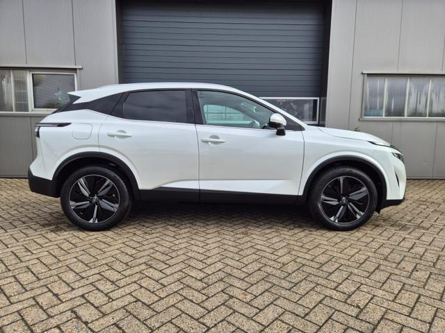 Nissan Qashqai 1.3 DIG-T MHEV 140PS Tekna Voll-Leder Klimaautomatik PanoGlasdach Sitzheizung Lenkradheizung Navi Head-Up Display elektr. Heckklappe ACC PDC v+h 360&deg;Kamera DAB Bluetooth Touchscreen Apple CarPlay Android Auto 19"LM 