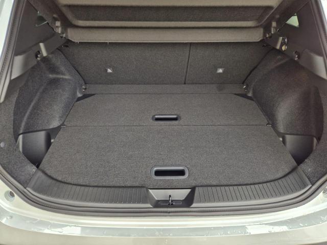 Nissan Qashqai 1.3 DIG-T MHEV 140PS Tekna Voll-Leder Klimaautomatik PanoGlasdach Sitzheizung Lenkradheizung Navi Head-Up Display elektr. Heckklappe ACC PDC v+h 360&deg;Kamera DAB Bluetooth Touchscreen Apple CarPlay Android Auto 19"LM 