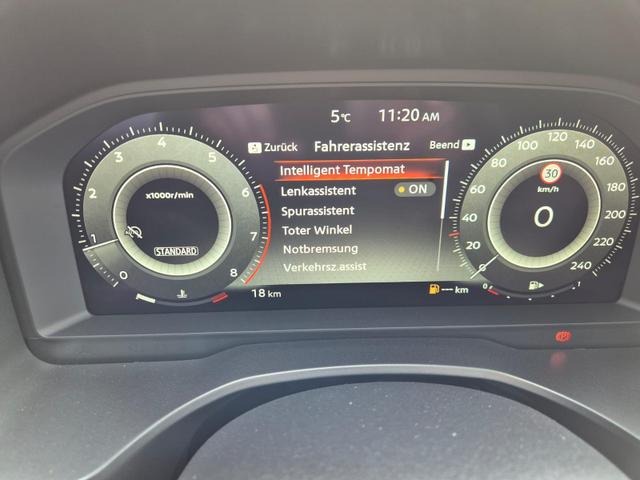 Nissan Qashqai 1.3 DIG-T MHEV 140PS Tekna Voll-Leder Klimaautomatik PanoGlasdach Sitzheizung Lenkradheizung Navi Head-Up Display elektr. Heckklappe ACC PDC v+h 360&deg;Kamera DAB Bluetooth Touchscreen Apple CarPlay Android Auto 19"LM 